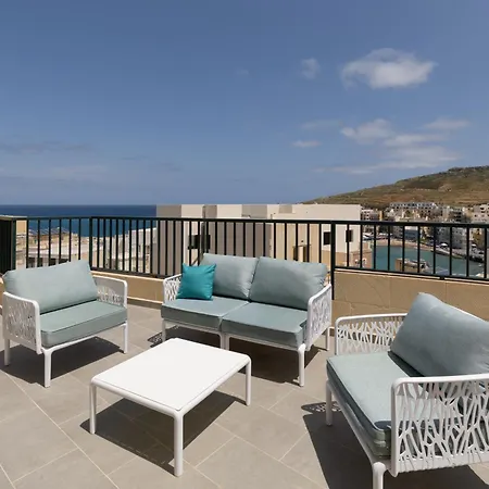 Jacuzzi Penthouse With Large Terrace & Views Marsalforn