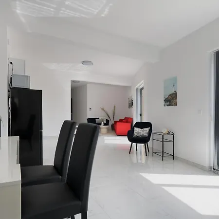 Apartment Jacuzzi Penthouse With Large Terrace & Views